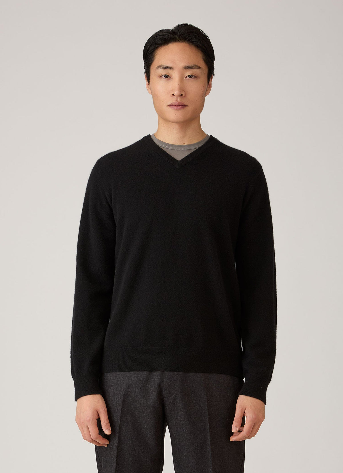Sunspel Cashmere V-Neck Jumper - Black - model view