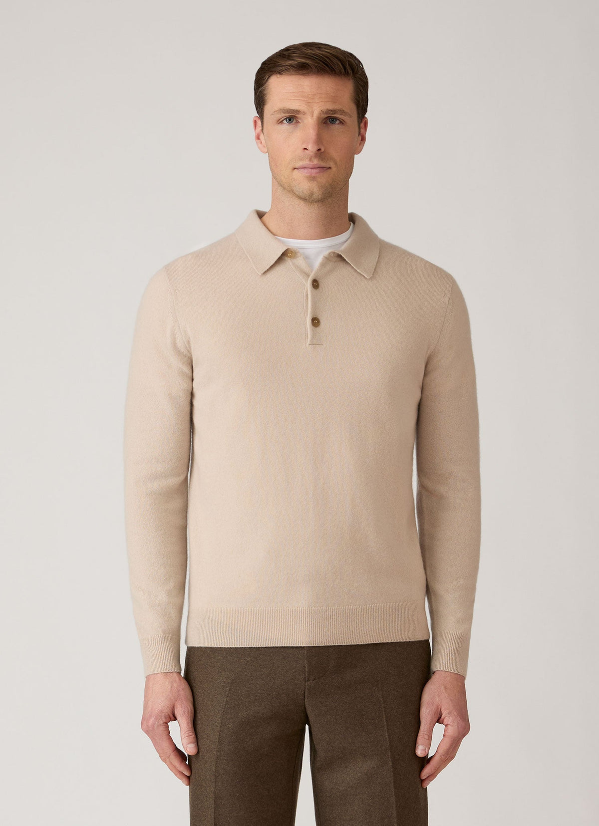 Sunspel Cashmere Knitted Polo Shirt - Swansdown - model view